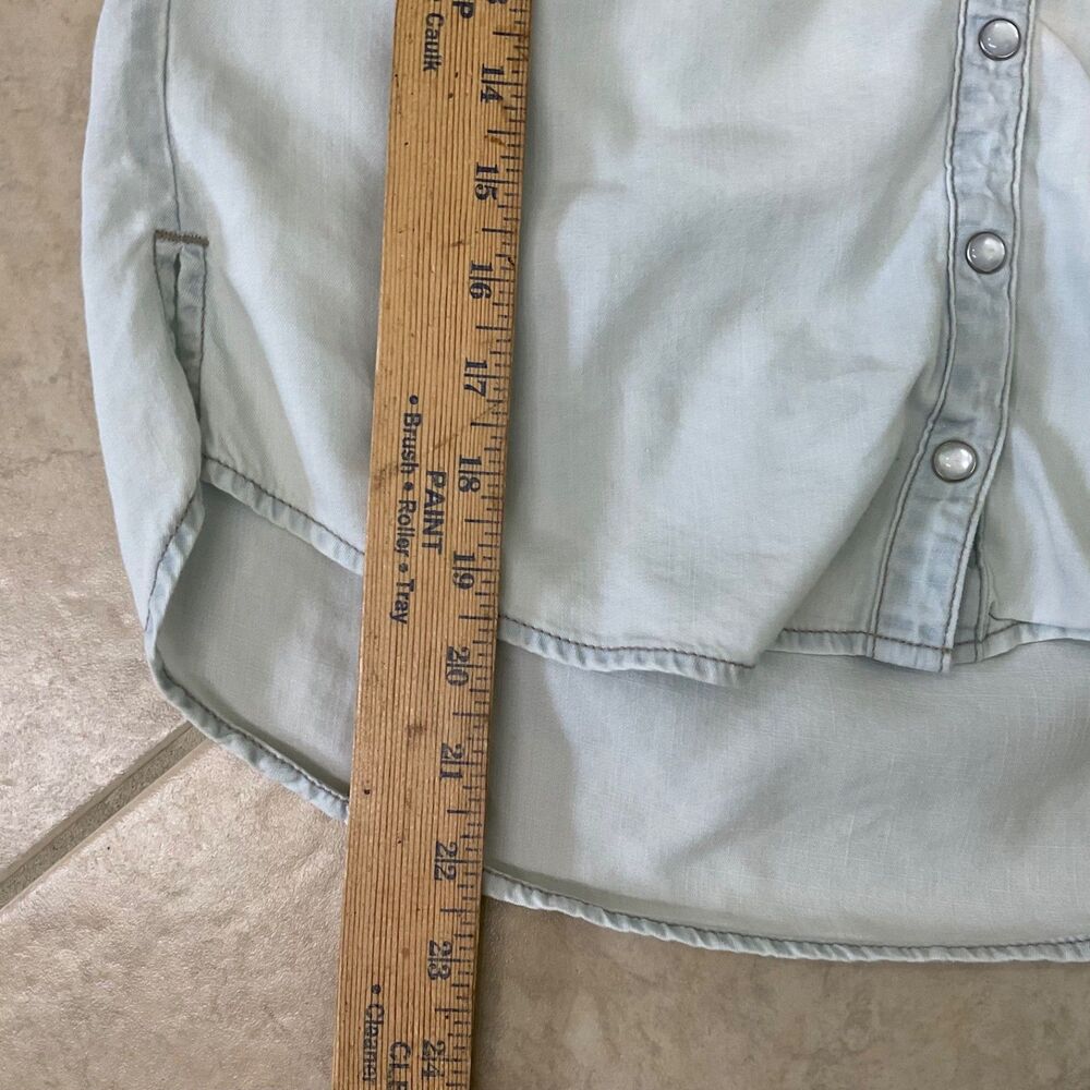 VERONICA BEARD Porta Chambray Pearl Snap Blouse size 4 Light Blue Rushed slv - Picture 8 of 10